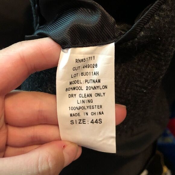 NWT! IZod wool blend coat. Size 44 short. - Picture 6 of 11